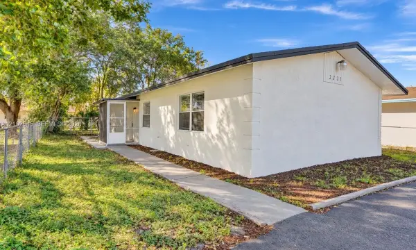 2231 NW 55th Avenue, Lauderhill, FL 33313