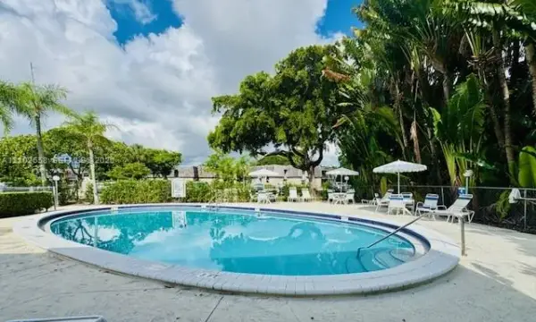 3123 Oakland Shores Drive D202, Oakland Park, FL 33309