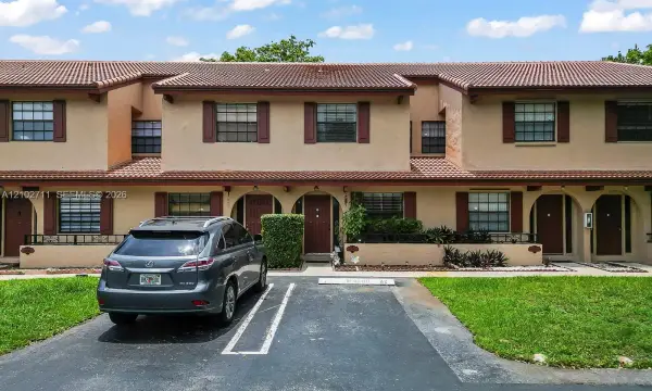 10942 W Sample Road, Coral Springs, FL 33065