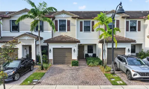 6007 W Paso Fino Place, Davie, FL 33314