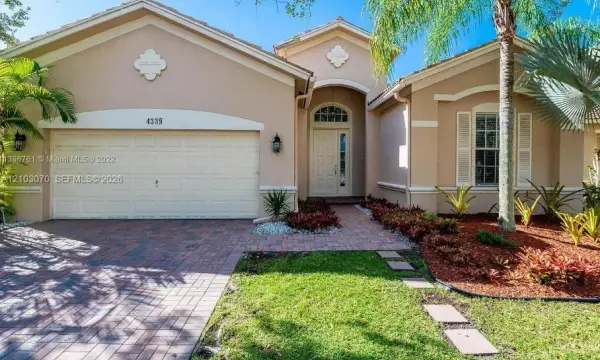 Address Withheld, Weston, FL 33332