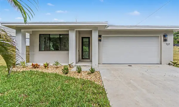 727 NW 43rd Court, Oakland Park, FL 33309
