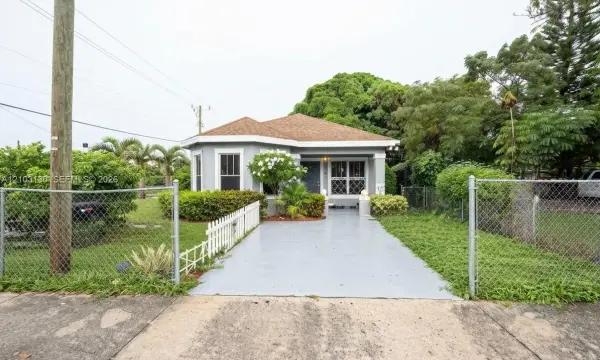 1135 22nd Street, West Palm Beach, FL 33407