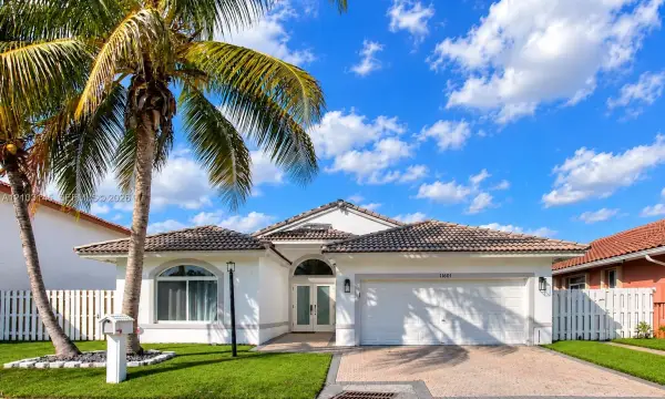 11611 SW 10th Court, Pembroke Pines, FL 33025
