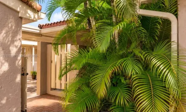 103 Tweedbrook Lane 101, Hollywood, FL 33021
