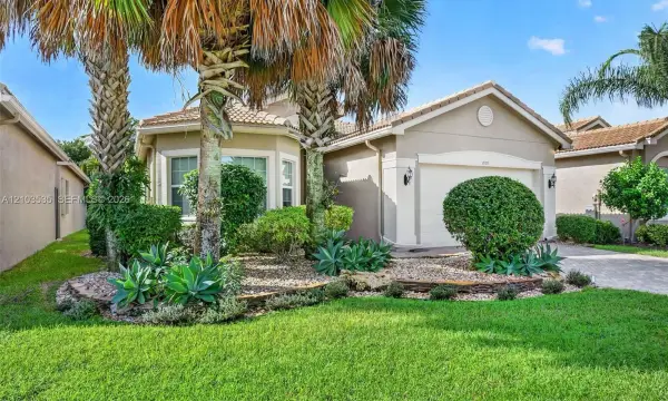 8192 N Pikes Peak Avenue, Boynton Beach, FL 33473