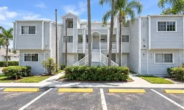 3445 NW 44th Street 201, Oakland Park, FL 33309