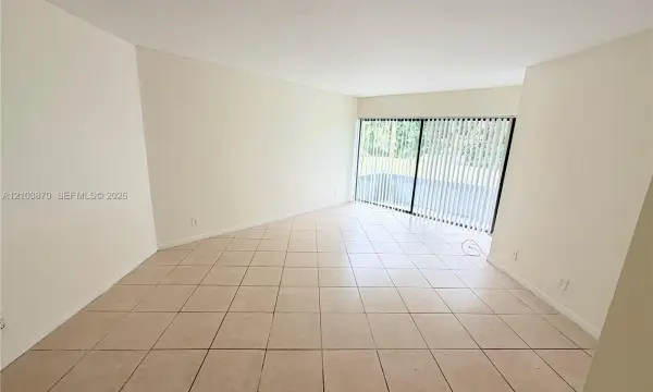 2000 N Congress Avenue 103, West Palm Beach, FL 33401