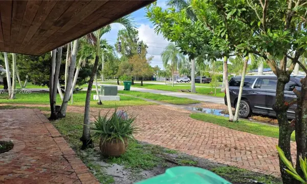 2512 Island Drive, Miramar, FL 33023