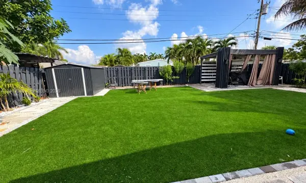 6115 Southgate Boulevard, Margate, FL 33068