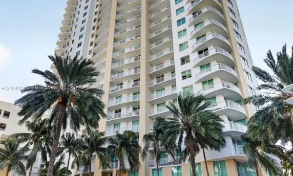 1745 E Hallandale Beach Boulevard 2303w, Hallandale Beach, FL 33009