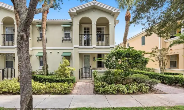 141 Rivinia Drive, Jupiter, FL 33458