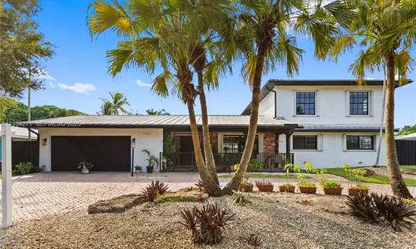 1121 SW 75th Avenue, Plantation, FL 33317