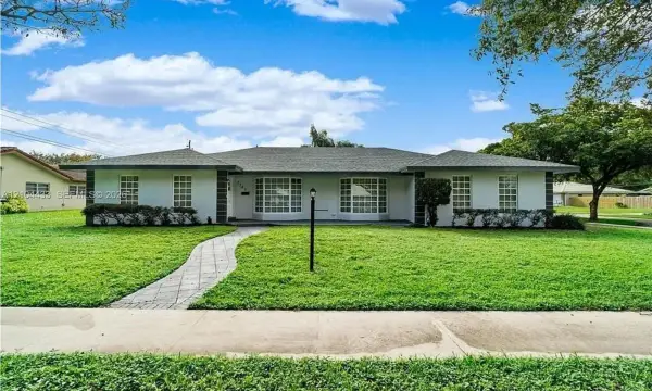 7380 NW 9th Street, Plantation, FL 33317