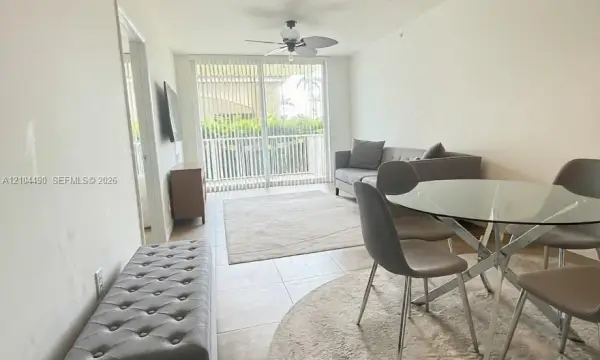 Address Withheld, Fort Lauderdale, FL 33308