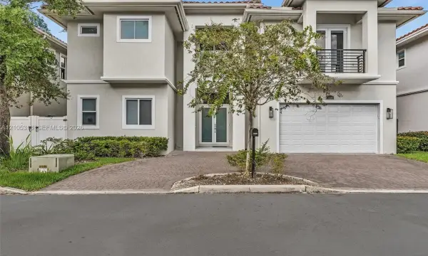 3539 Forest View Circle, Dania Beach, FL 33312