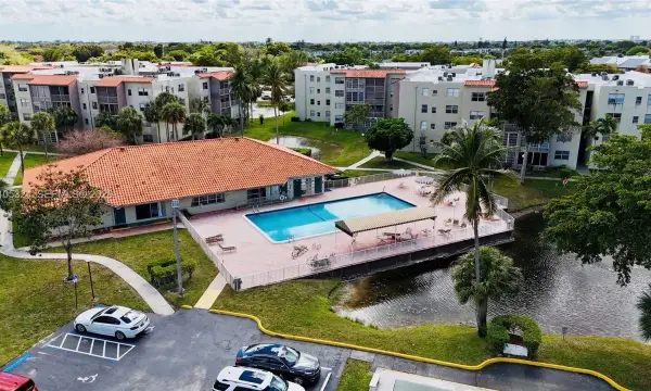 1800 SW 81st Avenue 1112, North Lauderdale, FL 33068