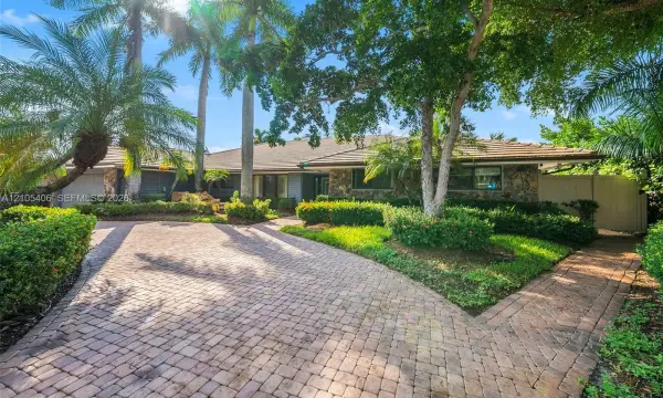 407 Sunset Drive, Hallandale Beach, FL 33009