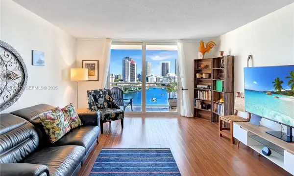 Address Withheld, Hallandale Beach, FL 33009