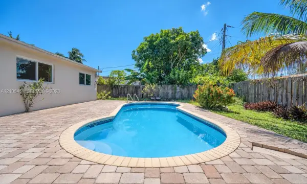 4071 NW 3rd Terrace, Deerfield Beach, FL 33064