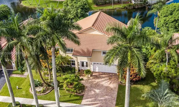 14010 Appalachian Trail, Davie, FL 33325