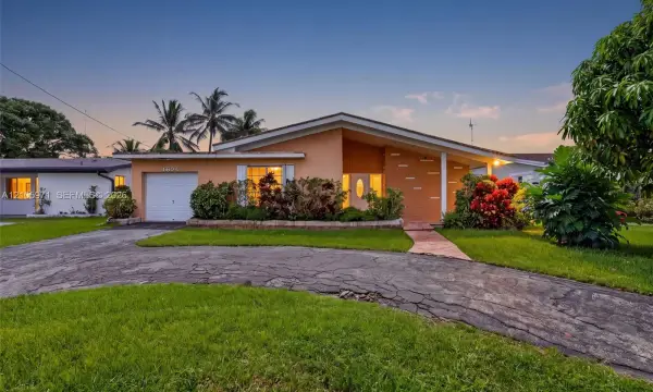 6604 Coconut Drive, Miramar, FL 33023