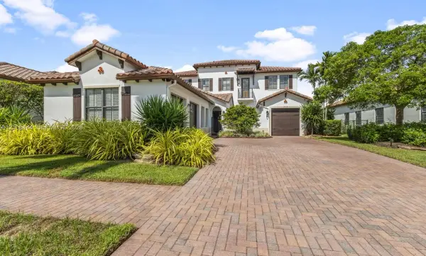 2812 NW 84th Terrace, Cooper City, FL 33024