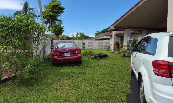 3582 SW 68th Way, Miramar, FL 33023