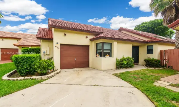620 SW 113th Terrace, Pembroke Pines, FL 33025