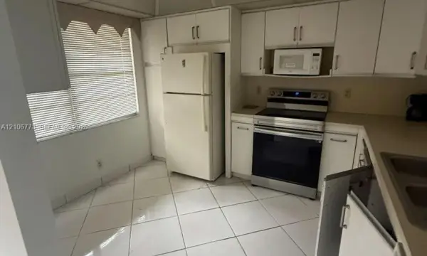 2305 Lucaya Lane G1, Coconut Creek, FL 33066