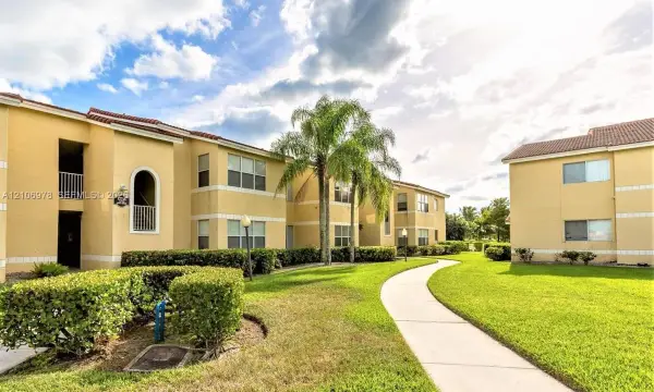 12650 Vista Isles Drive 914, Sunrise, FL 33325