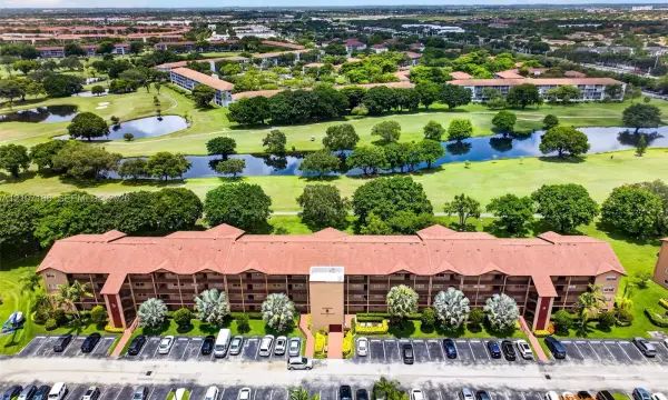 Address Withheld, Pembroke Pines, FL 33027