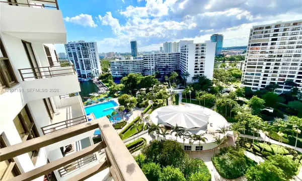 2500 Parkview Drive 1619, Hallandale Beach, FL 33009