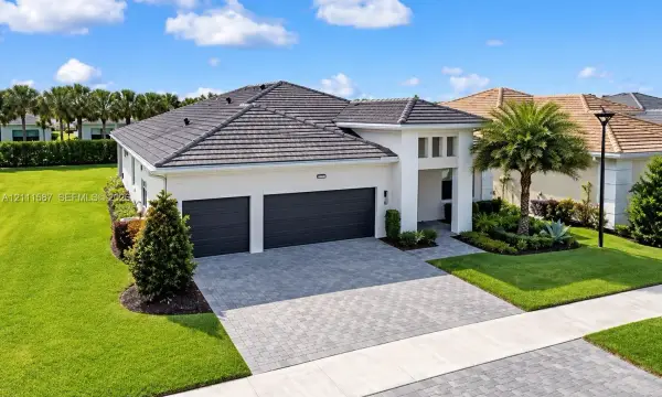 5364 Siesta Key Lane, Westlake, FL 33470