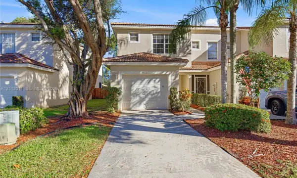 9815 Porta Leona Lane, Boynton Beach, FL 33472