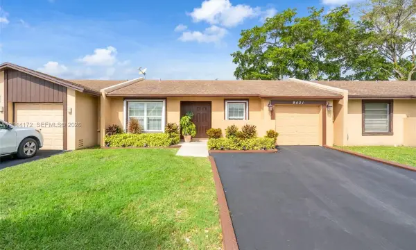 9421 S Meadows Circle, Miramar, FL 33025