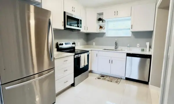 2533 NE 12th Terrace, Pompano Beach, FL 33064
