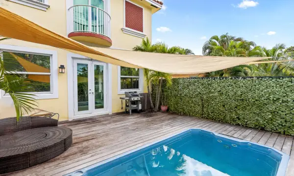 1222 NE 18th Avenue 1, Fort Lauderdale, FL 33304