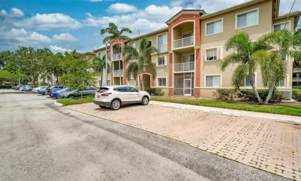 7085 Nova Drive 226, Davie, FL 33317