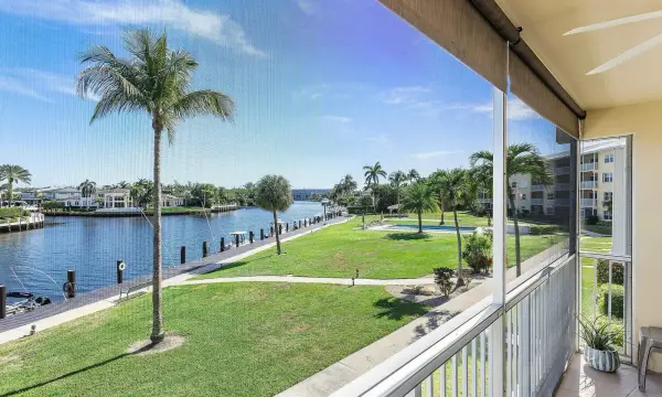 330 N Federal Highway, Deerfield Beach, FL 33441