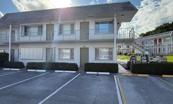3160 Lake Osborne Drive 112, Lake Worth Beach, FL 33461, Lake Worth Beach, FL, 33461
