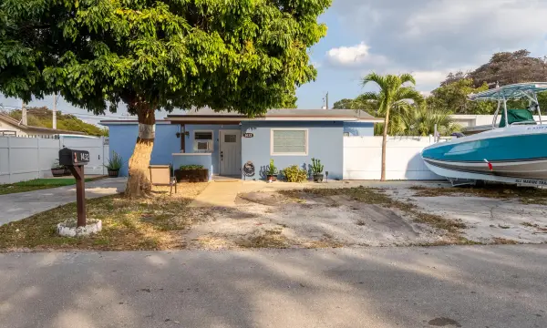 1432 SW 26th Avenue, Fort Lauderdale, FL 33312