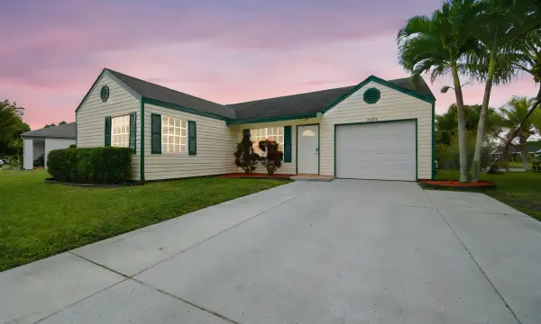 8654 Indian River Run S, Boynton Beach, FL 33472