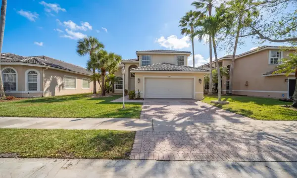 4752 NW 120th Way, Coral Springs, FL 33076