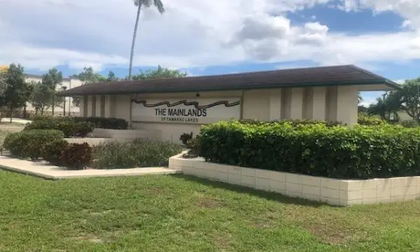 4504 NW 43rd Terrace, Tamarac, FL 33319