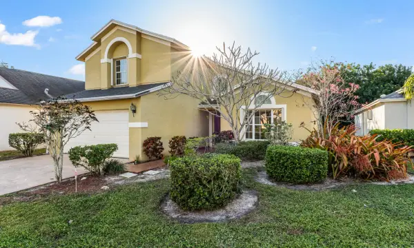 2224 Soundings Court, Greenacres, FL 33413