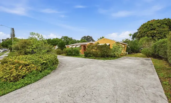 2703 Fillmore Street, Hollywood, FL 33020