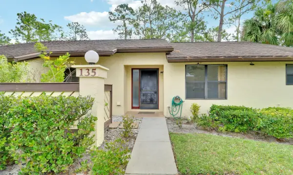 135 Manchineel Court, Royal Palm Beach, FL 33411