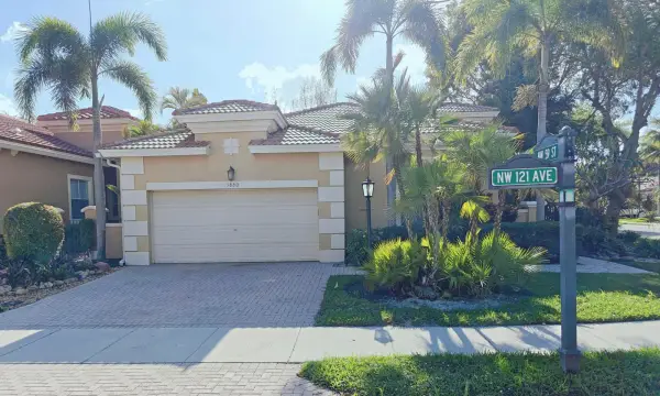 5880 NW 121 Avenue, Coral Springs, FL 33076