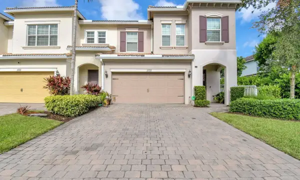 1105 Banyan Drive, Hollywood, FL 33021